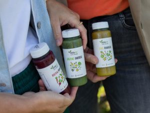 Je drinkt in week 2 en 3 drie groentesappen per dag bij Detox & More van Zuss & Sap